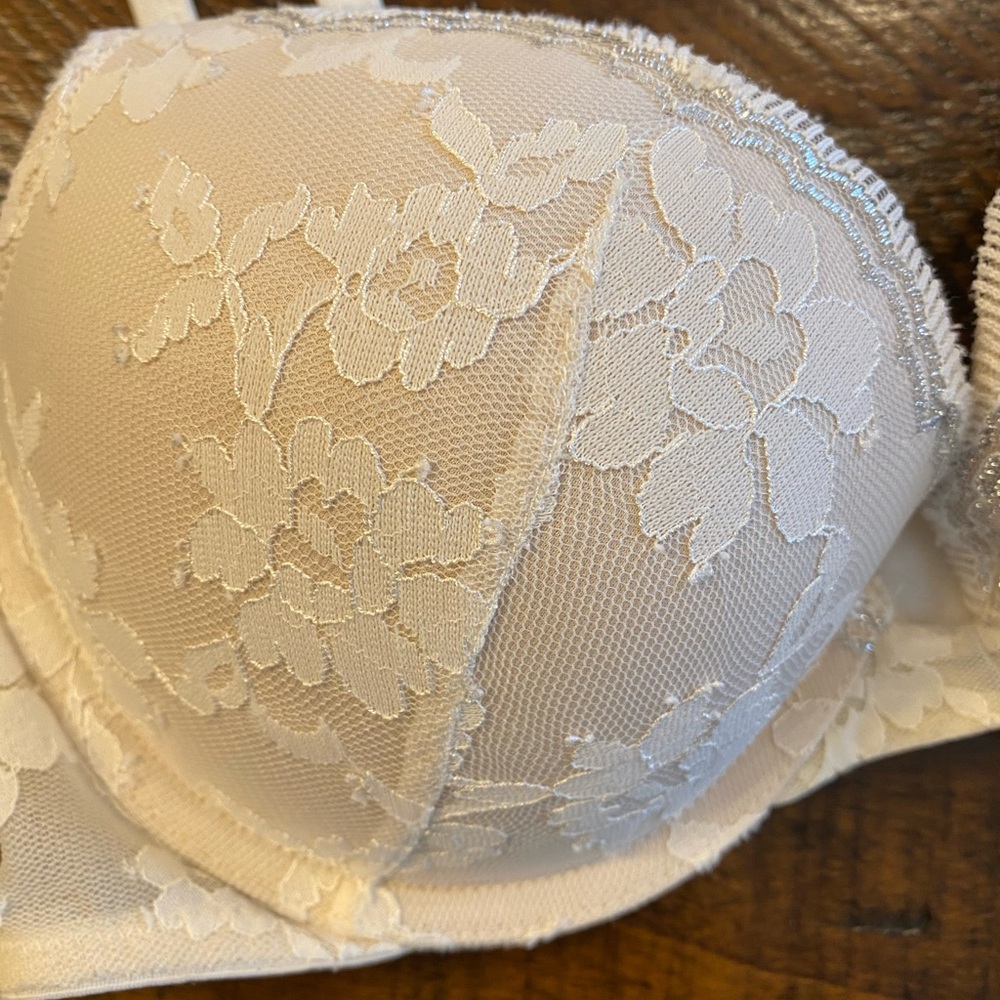 NWOT Victoria’s Secret Dream Angels Push Up Bra 💝 - Picture 5 of 9